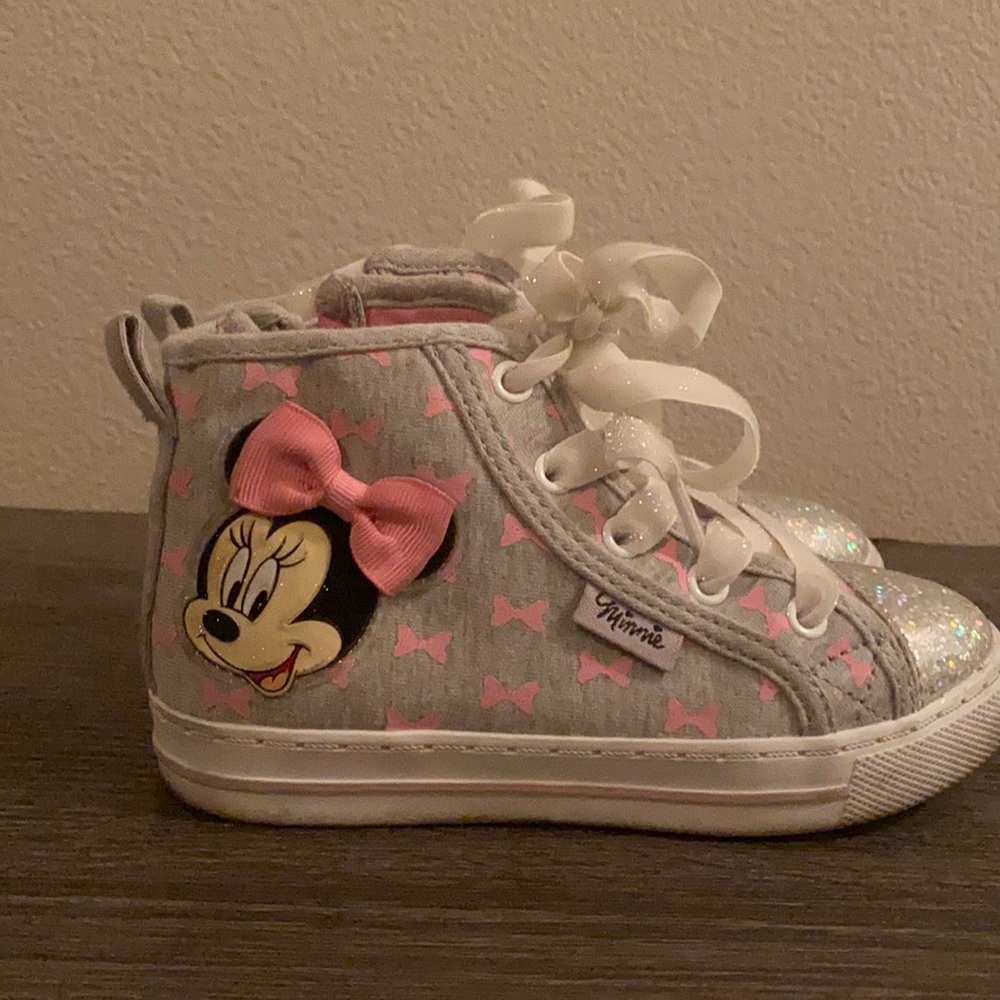 Girls Minnie Mouse sneakers